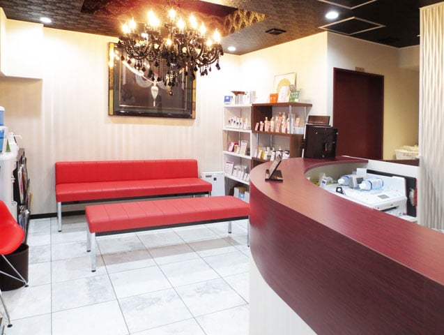 {新宿御苑 美容外科・美容皮膚科クリニック(新宿御苑 美容クリニック)〒160-0022 東京都新宿区新宿2丁目3-16 ライオンズマンション御苑前105号}